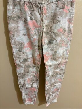 Bethany Mota Pastel Floral Skinny Jeans - Pink & Taupe